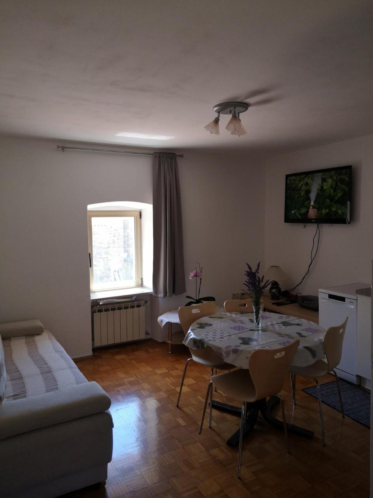 Apartma Ester Lucija Exteriér fotografie